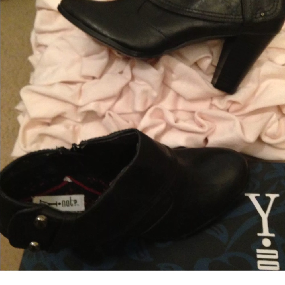 Heels Booties - image 4